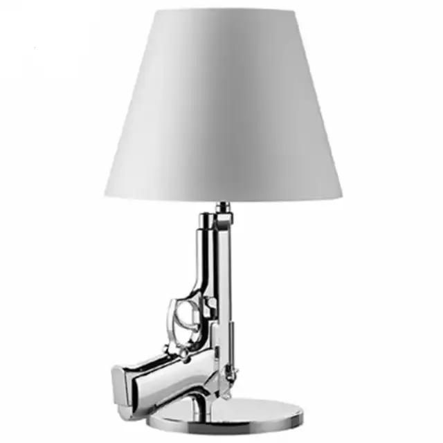 Lampe LED autoportante AK47, design post-moderne, luminaire décoratif d'intérieur, idéal pour un sal