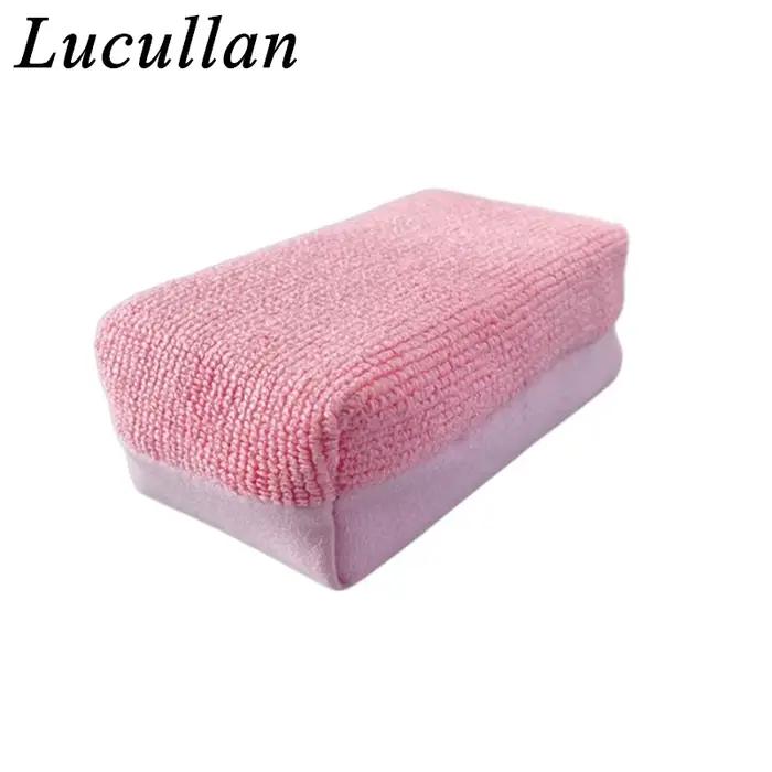 L'applicateur de revêtement Lucullan 2 en 1 utilise une éponge plus dure et un tissu imperméable pou