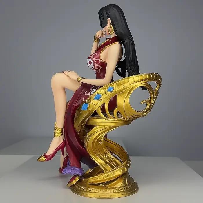 Figurine Boa Hancock en PVC pour canapé assis, 23cm, modèle d'affichage statique, jouets de décoration à collectionner, Statue cadeau pour Fans, une pièce