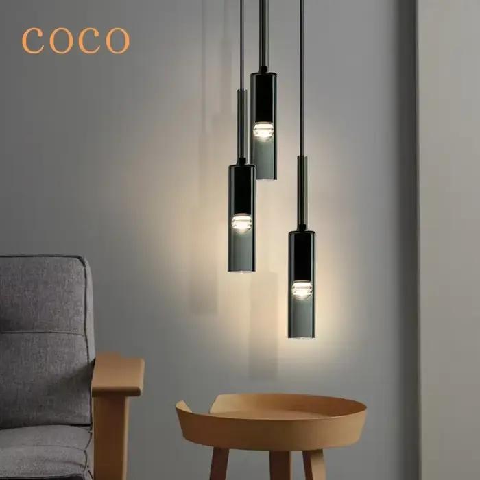 Plafonnier LED suspendu en verre au design moderne