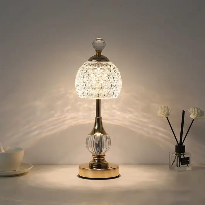 Lampe de Table en métal et cristal acrylique