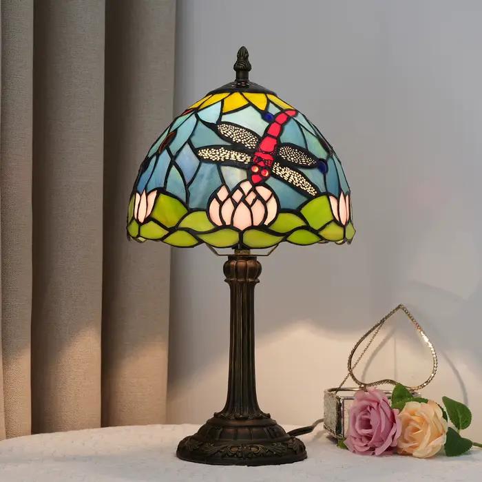 Lampe de table européenne