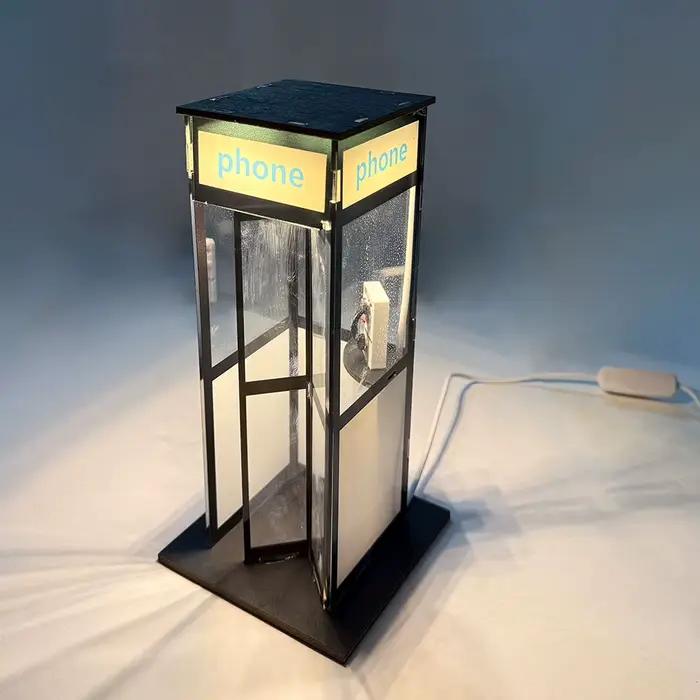 Lampe de table rétro vintage en forme de cabine téléphonique