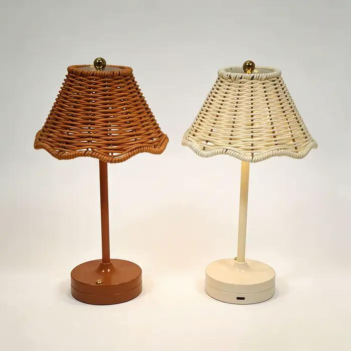 Lampes de table en rotin