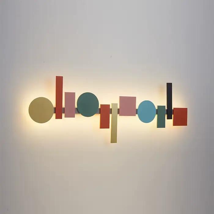 Applique murale LED colorée créative