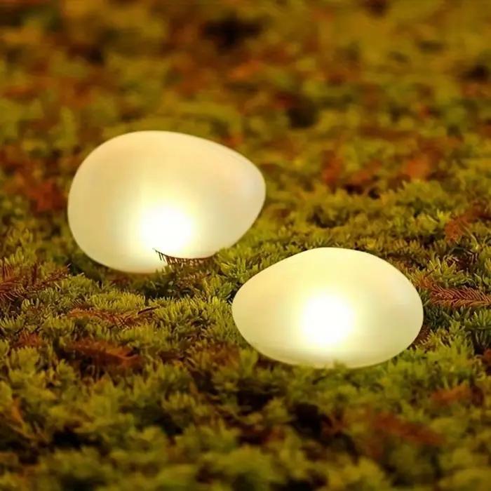 Lampe solaire en forme de galet
