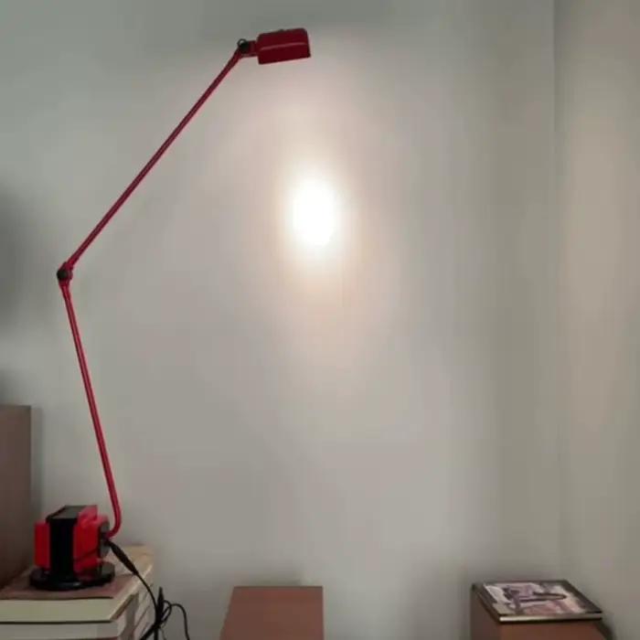 Lampes de sol LED minimalistes réglables