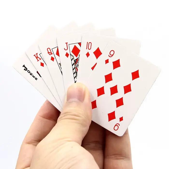 Mini cartes à jouer au poker pour enfants et adultes, fournitures de jeux de fête, cadeaux amusants, divertissement éducatif, nouveauté