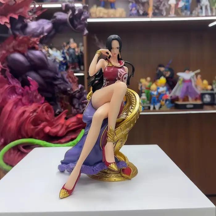 Figurine Boa Hancock en PVC pour canapé assis, 23cm, modèle d'affichage statique, jouets de décoration à collectionner, Statue cadeau pour Fans, une pièce