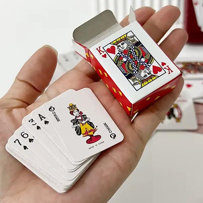Mini cartes à jouer au poker pour enfants et adultes, fournitures de jeux de fête, cadeaux amusants, divertissement éducatif, nouveauté