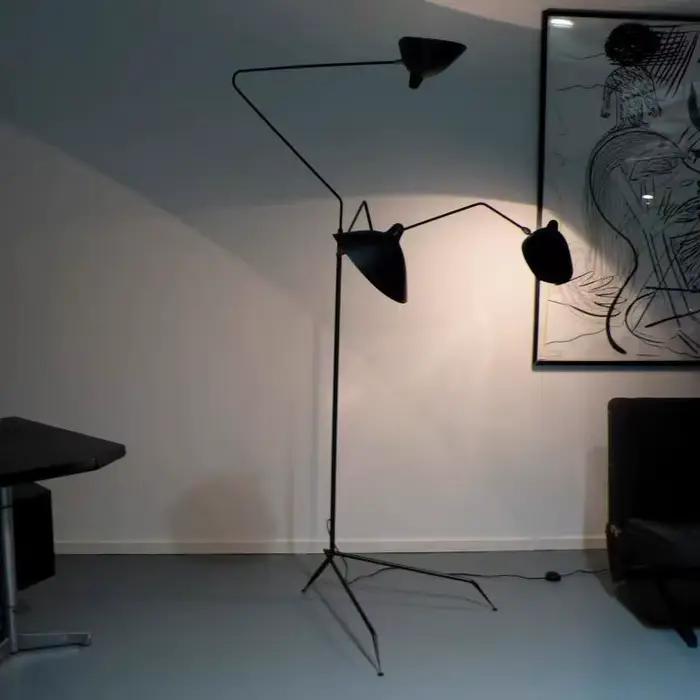 Lampe LED Autoportante Industrielle Art Déco à Intensité Variable avec Télécommande pour Décor Moderniste Occasions Spéciales