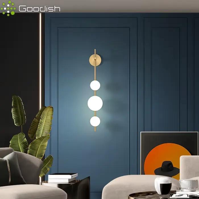 Lustre mural LED vertical en forme de boule