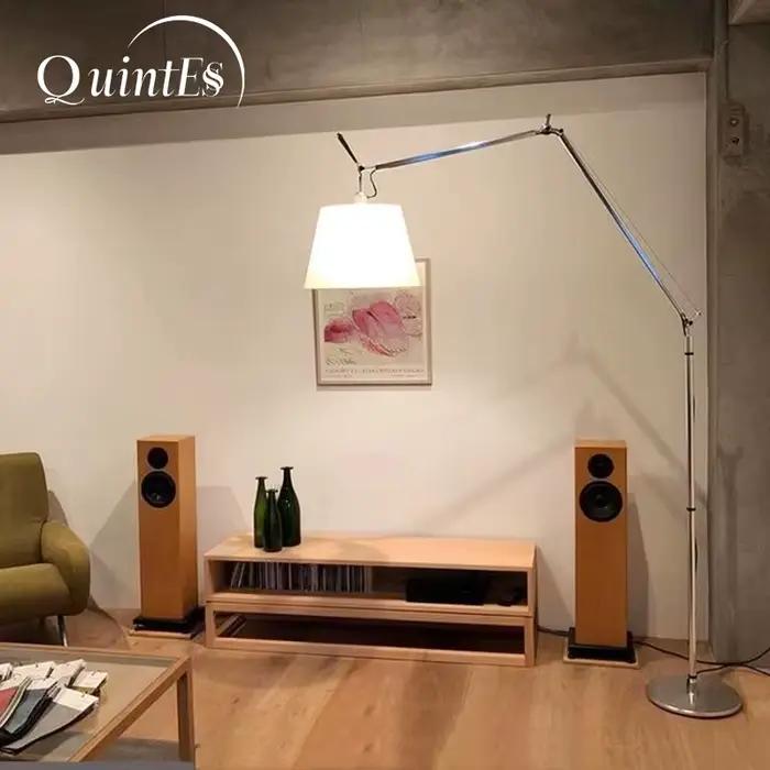 Lampe sur pied à bras articulé de style rock italien