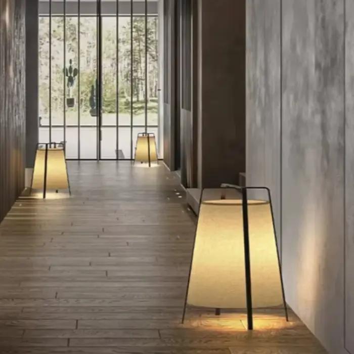 Lampe de sol en tissu Wabi Sabi