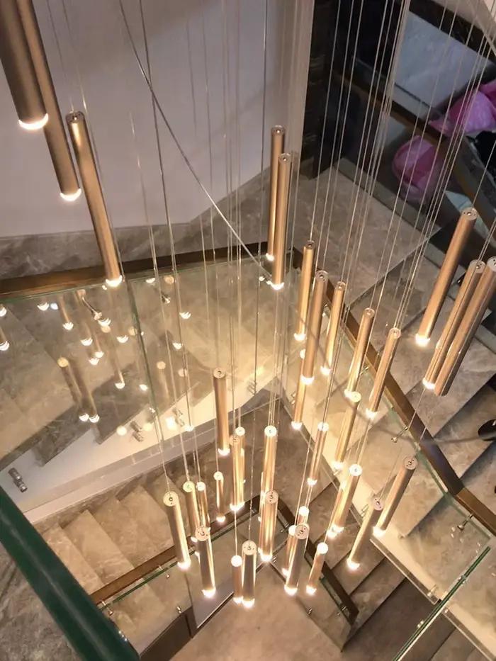 Lustre LED de Luxe en Forme de Colonne Dorée