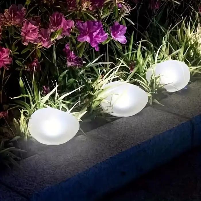 Lampe solaire en forme de galet