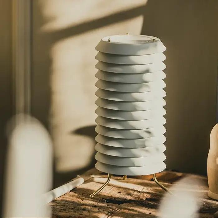 Lampe sur pied vintage créative