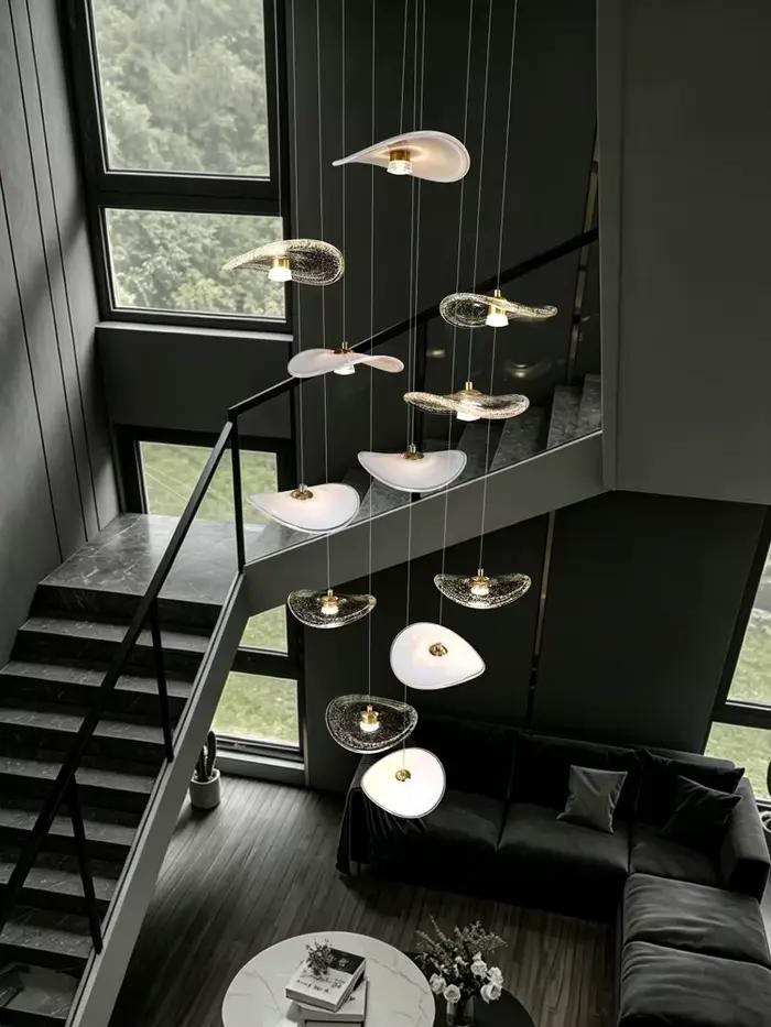 Lustre suspendu moderne en verre pour escalier