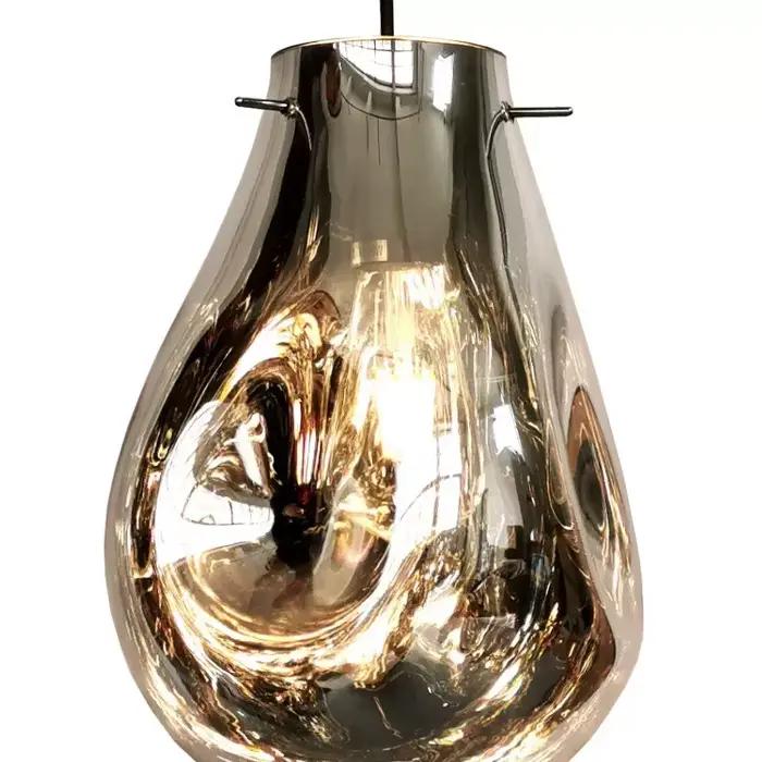Lustre en verre coloré de design italien