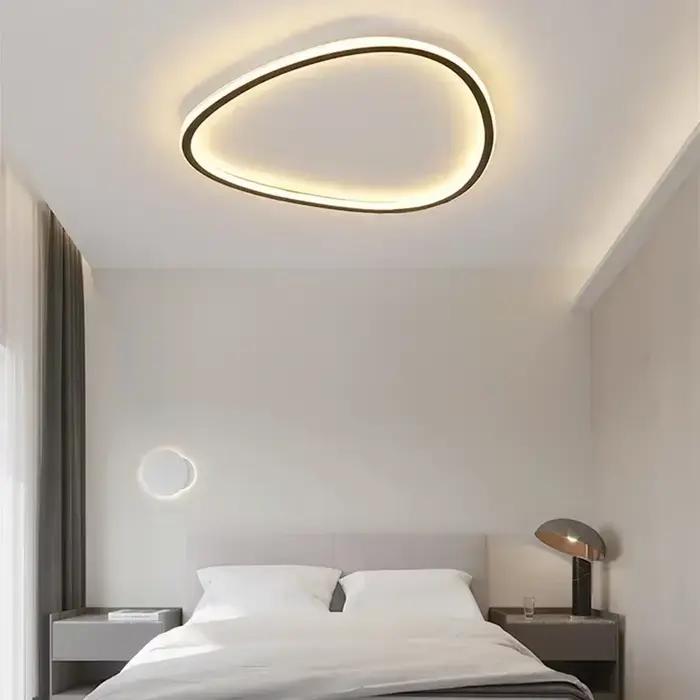 Plafonnier LED au Design Moderne