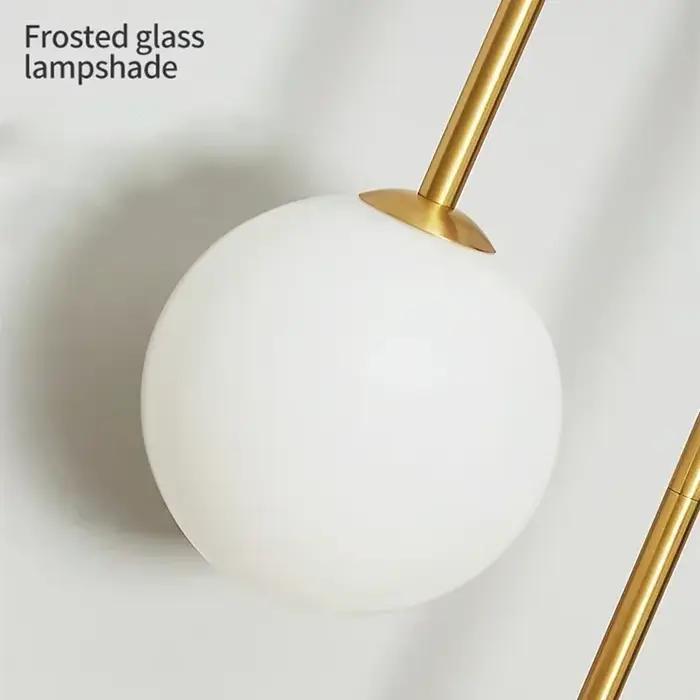 Lampe boule de verre LED dorée moderne applique murale pour chambre salon couloir éclairage intérieur design sophistiqué relaxation lumineuse