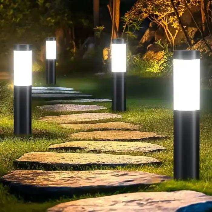 Réverbères solaires extérieurs à LED 1/2/4 avec capteurs de mouvement marche/arrêt automatiques adaptés aux jardins