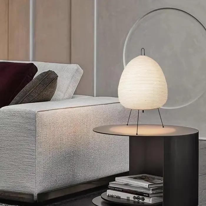 Lampe de table Xuan en papier LED pour salon chambre chevet étude hôtel avec abat-jour en papier blanc gris jaune noir et émission de lumière RVB bleu vert
