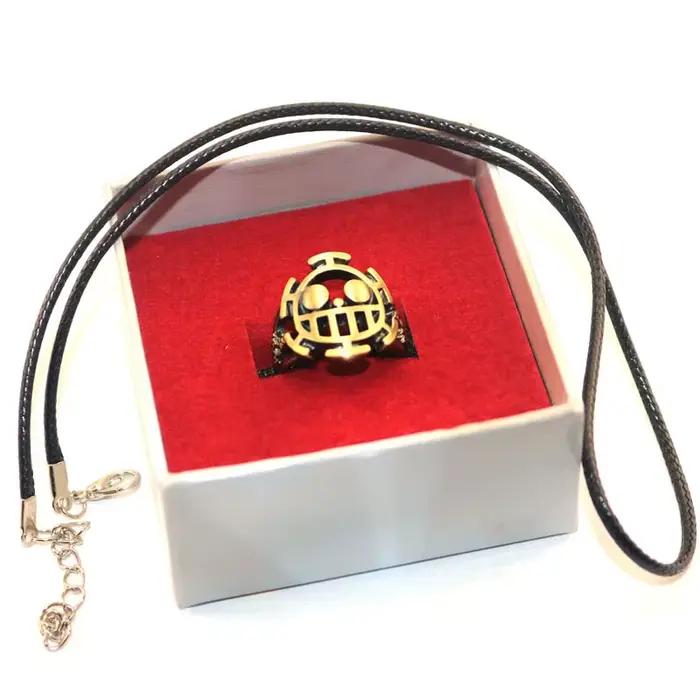Colliers et pendentifs en métal One Piece Trafalgar Law Cosplay Dead Or Alive Law, accessoires, figurines d'action, jouets, cadeaux
