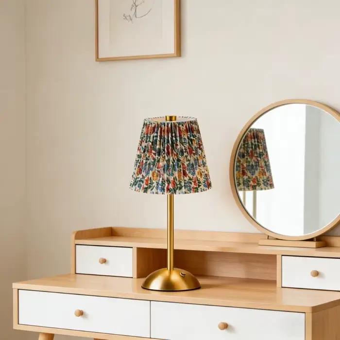 Lampe de table plissée florale vintage française