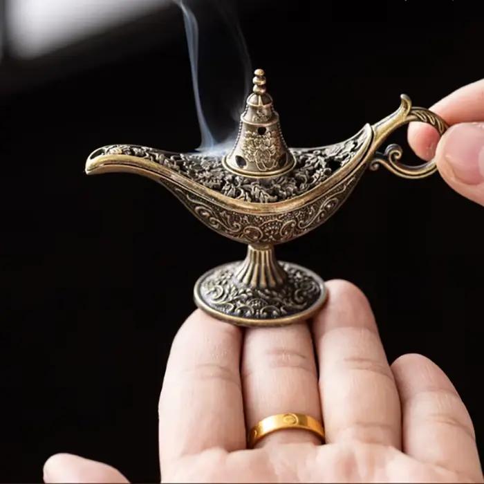 Brûleur d'encens en métal de style antique