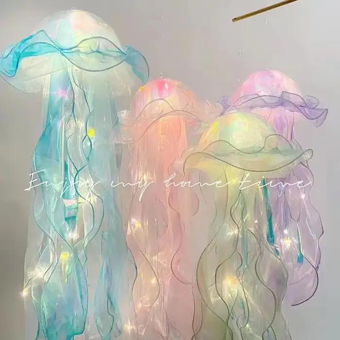 Lampe Méduse Portable Lanterne Enfant Chambre Suspendue Veilleuse Sous La Mer Coloré Sirène Océan Fête Décor À La Maison Occasions Spéciales