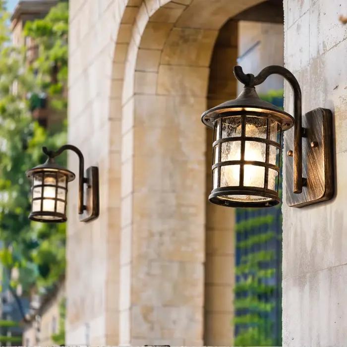 Lampe murale LED rustique en fer