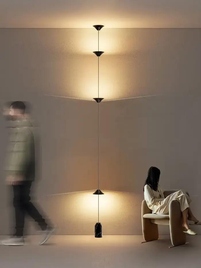 Lampe de sol en forme de sablier