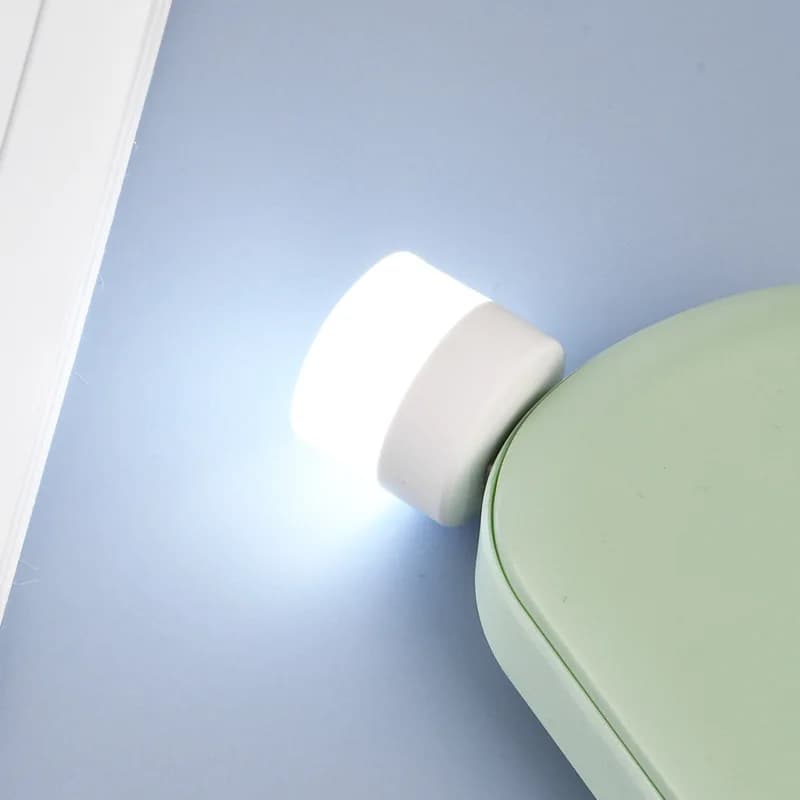 Lampe à prise USB chargeur d'alimentation Mobile USB petites lampes de livre LED Protection des yeux