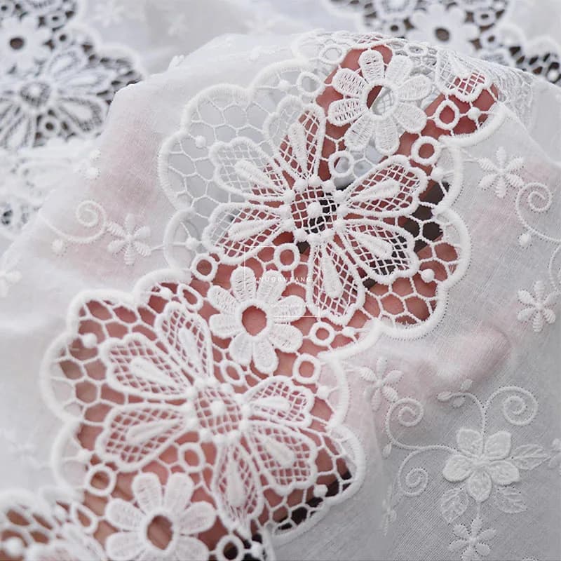 Tissu en coton brodé de fleurs évidées, blanc pur, nappe de bricolage, accessoires de couture faits 