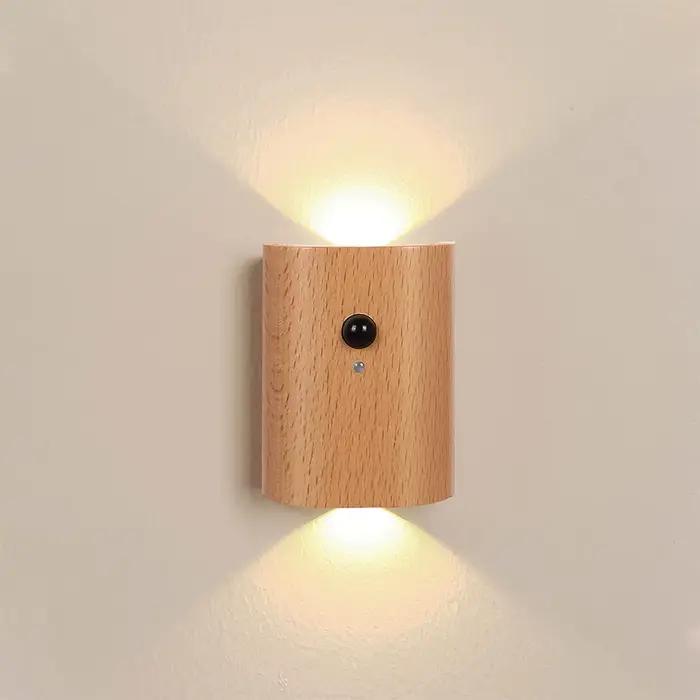 Intelligent induction wall light 0.4w bois a mené la lumière de nuit infrarouge 2700k - 3000k capteu
