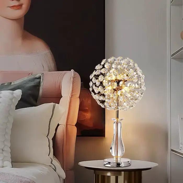 Lampe sur pied nordique LED en cristal moderne avec abat-jour en métal plaqué pour salon et chambre à coucher style Art Déco motif tournesol