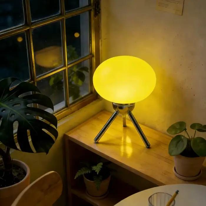 Lampe de table en verre style champignon Bauhaus Mid-Century