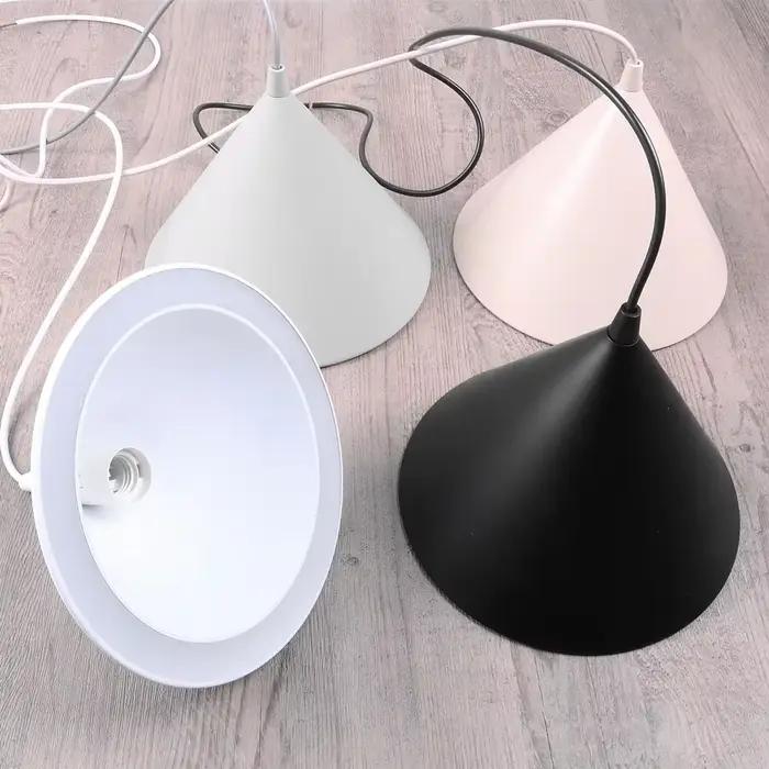Lampe LED à suspension moderne avec abat-jour en aluminium