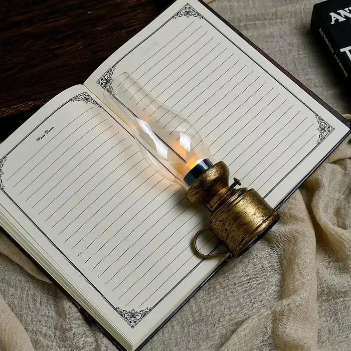 Lampe à huile LED rétro - Lanterne décorative vintage à piles pour la maison