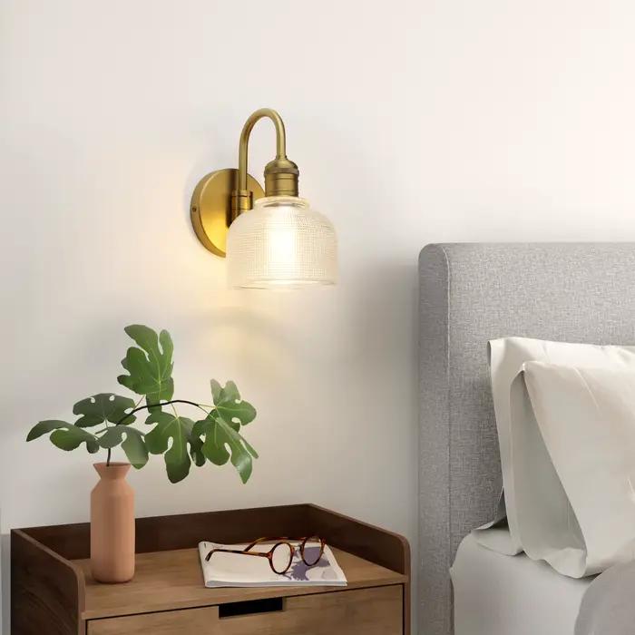 Lampe murale rétro Permo avec abat-jour en verre en forme de bol