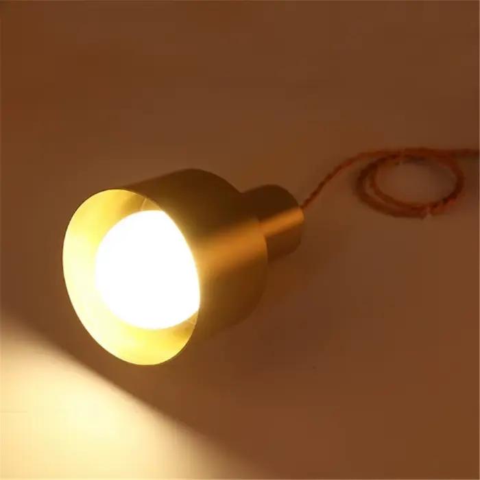 Lampe LED suspendue en laiton avec tête unique en forme de trompette