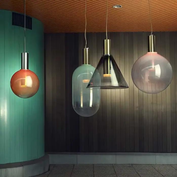 Lampes suspendues en verre coloré de design italien