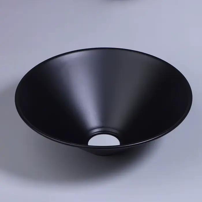 Abat-jour en fer noir, style industriel rétro américain