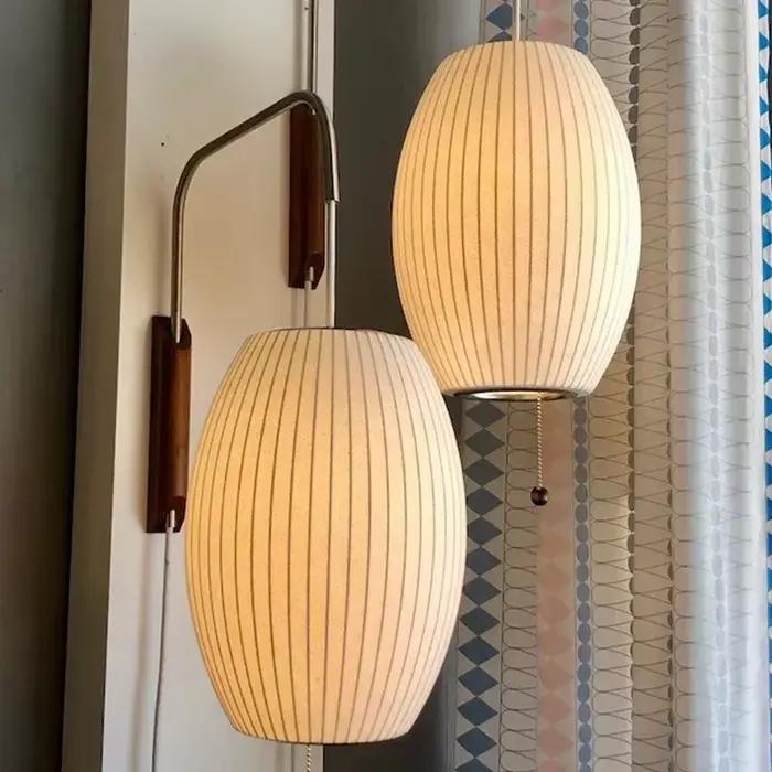 Lampe murale japonaise en soie tissée à la main