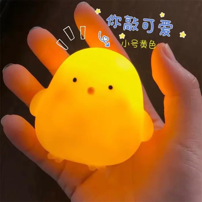 Veilleuse électronique en forme de poussin, jouet lumineux, figurine d'anime, lumière chaude, décoration d'ambiance, forme mignonne, cadeau