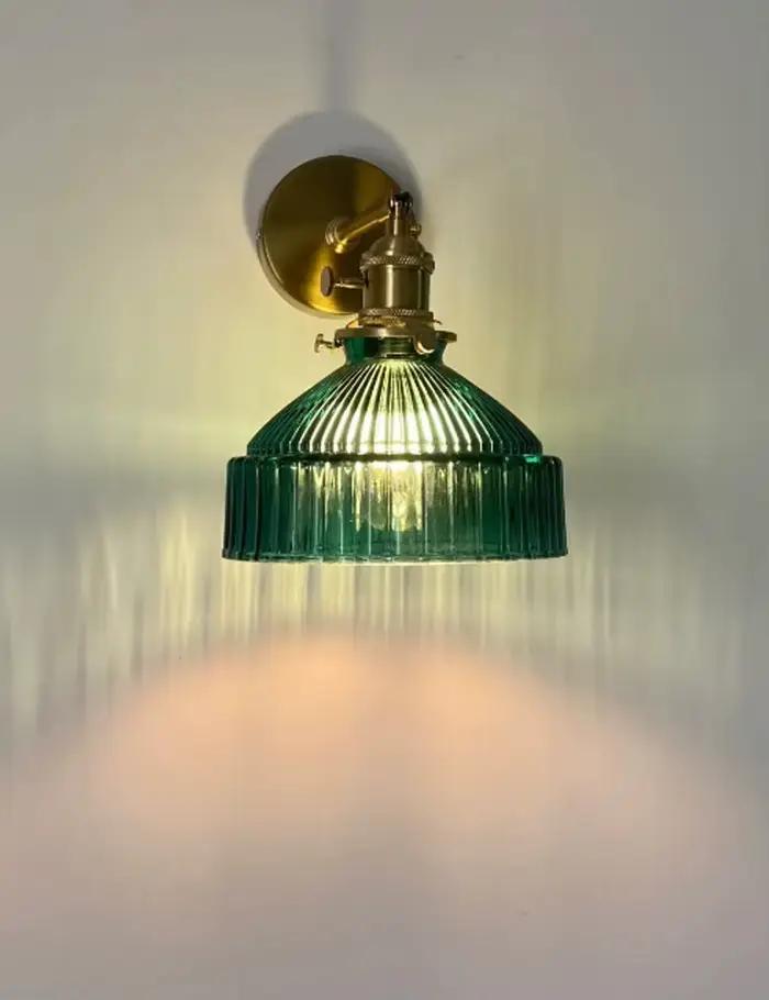 Applique murale LED rotative en laiton au design nordique moderne