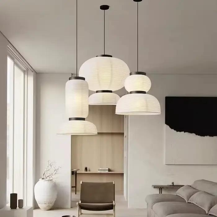 Lampe en papier de riz minimaliste moderne chez l'habitant japonais Noguchi courageux