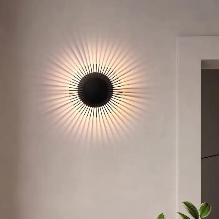 Petite Applique Murale en Aluminium au Design Moderne