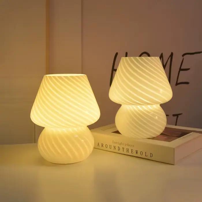 Lampe de table en verre à LED pour chambre à coucher